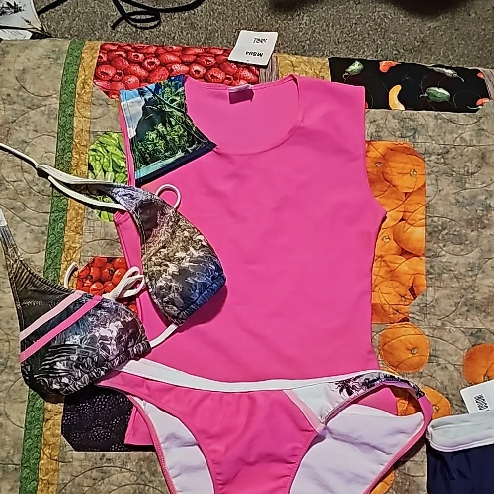Bikini sets - Picture 12 of 13